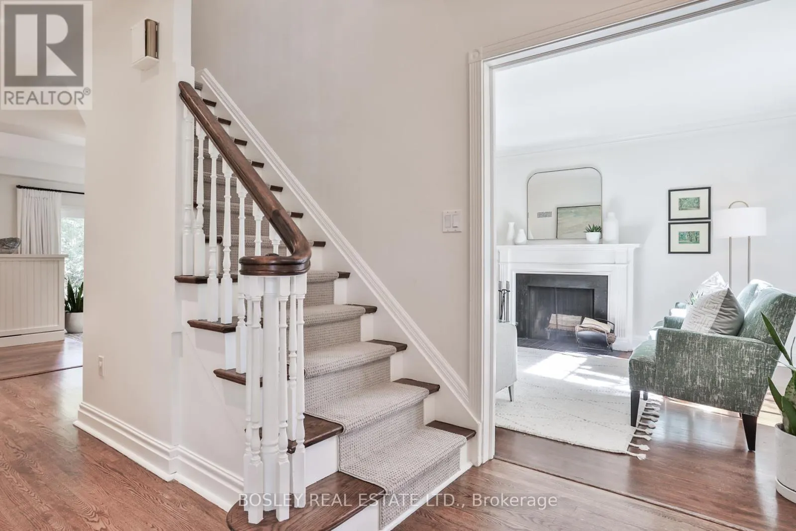 274 GLENGROVE AVENUE W