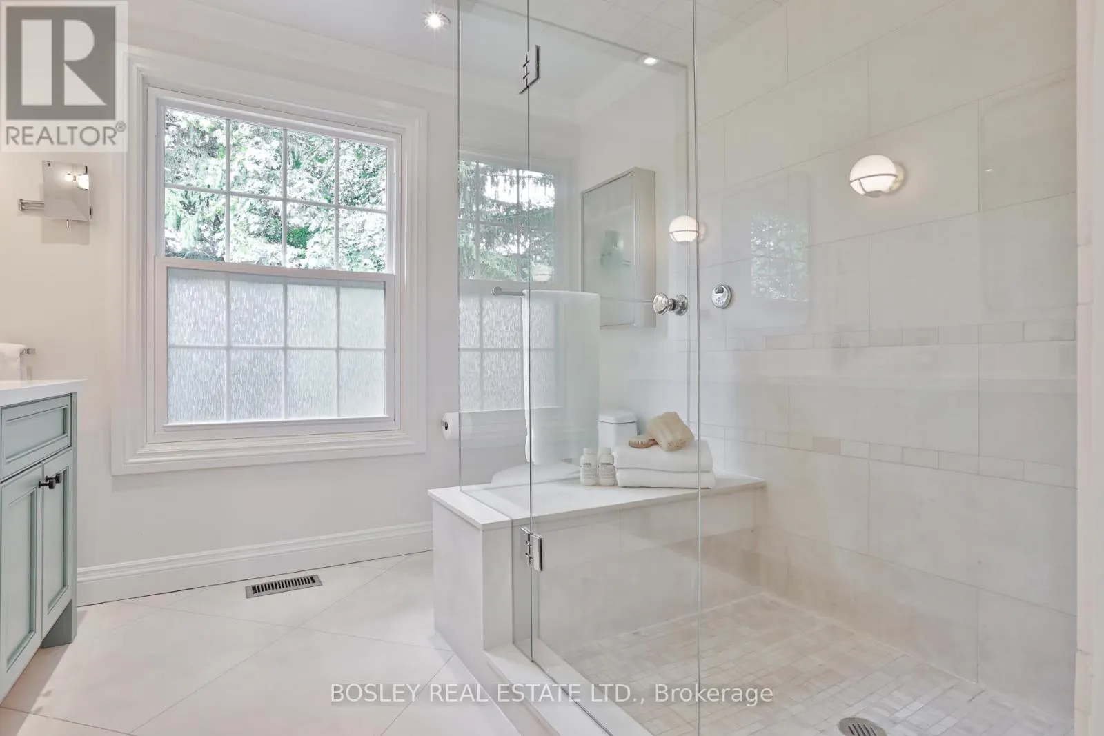 274 GLENGROVE AVENUE W