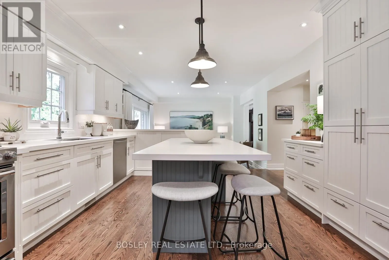 274 GLENGROVE AVENUE W