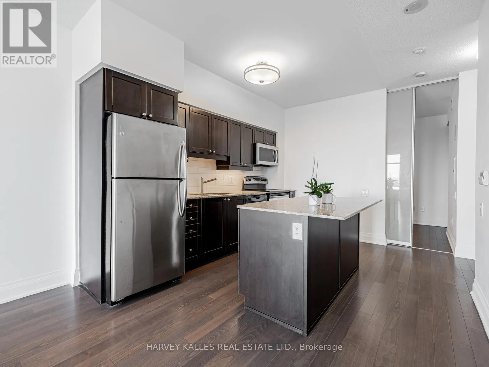 4206 - 2191 YONGE STREET