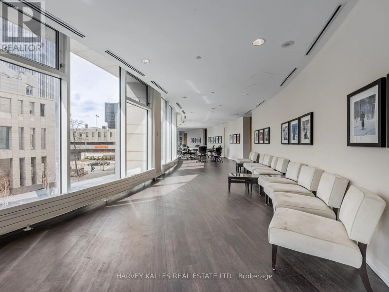 4206 - 2191 YONGE STREET