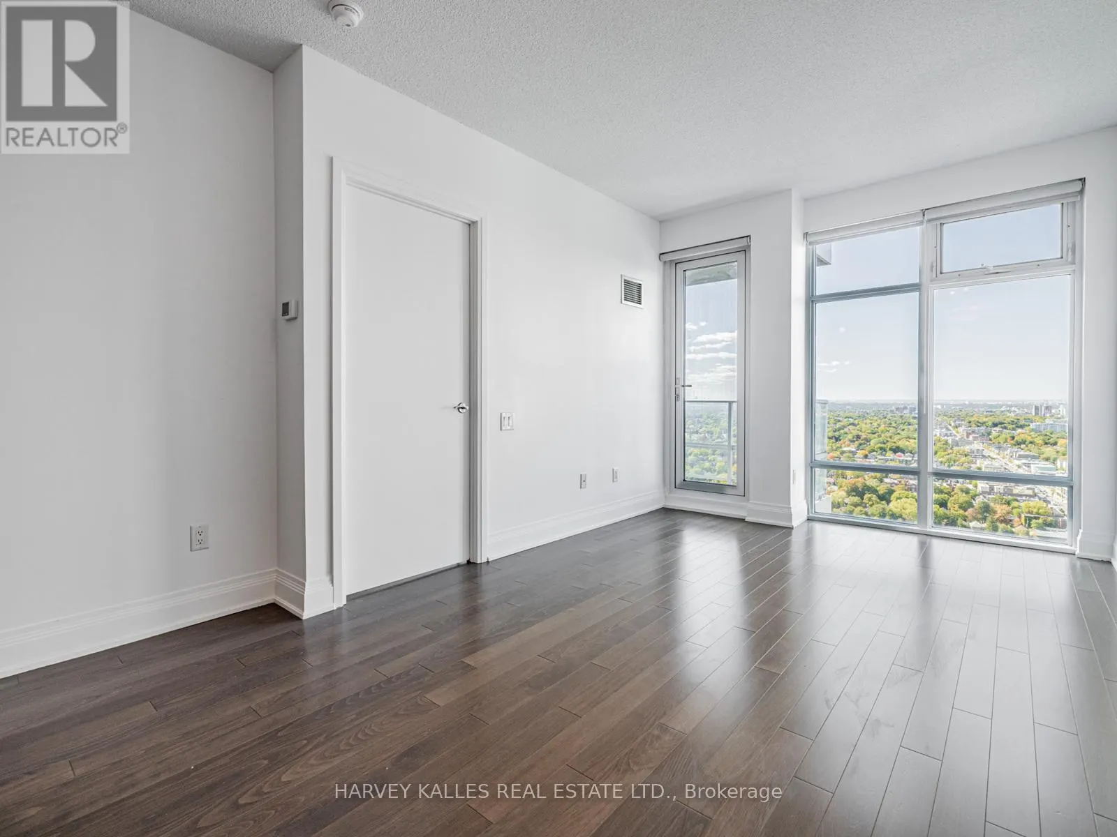 4206 - 2191 YONGE STREET