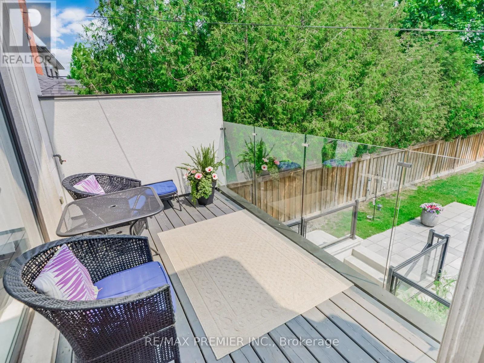 111 CODSELL AVENUE
