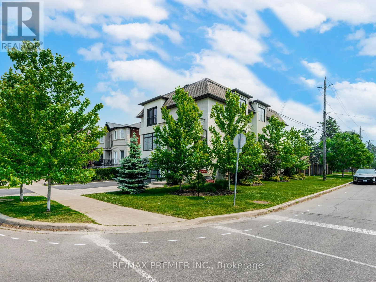 111 CODSELL AVENUE