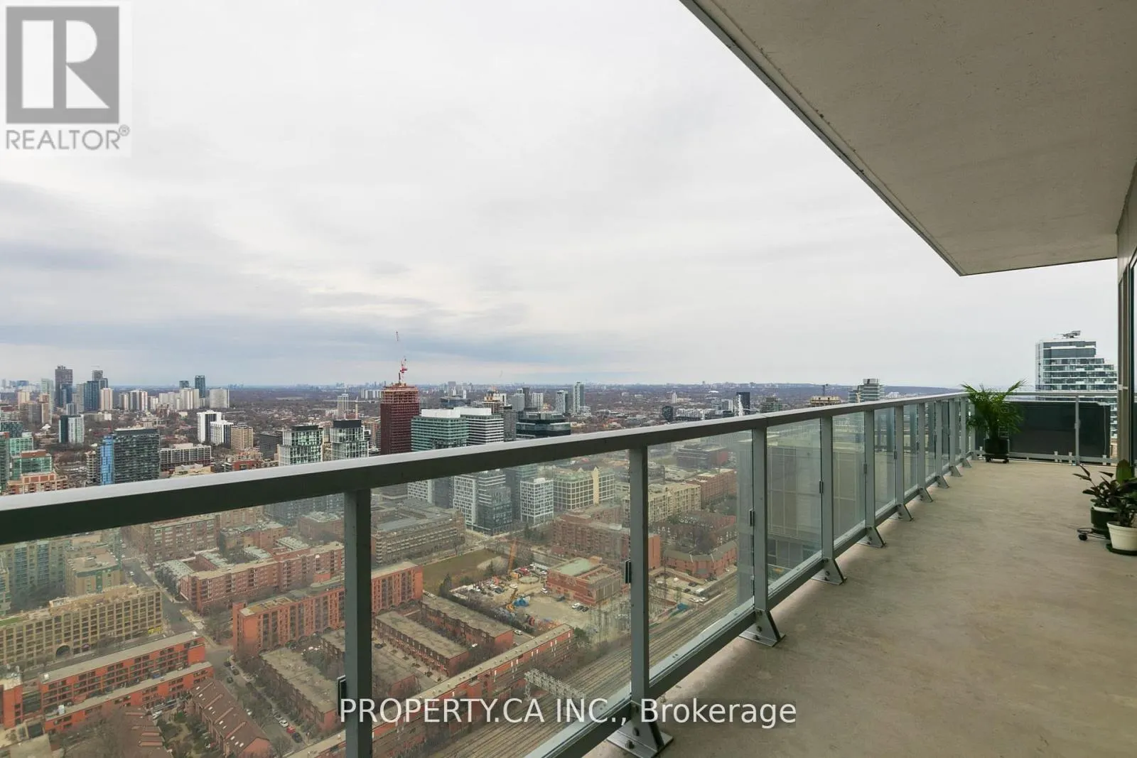 4005 - 15 LOWER JARVIS STREET