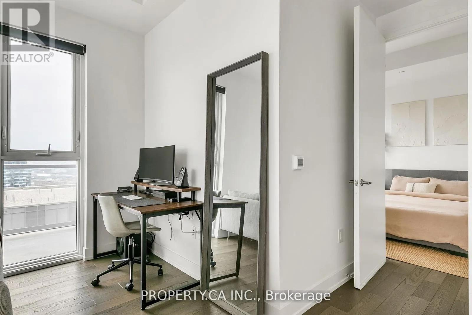 4005 - 15 LOWER JARVIS STREET