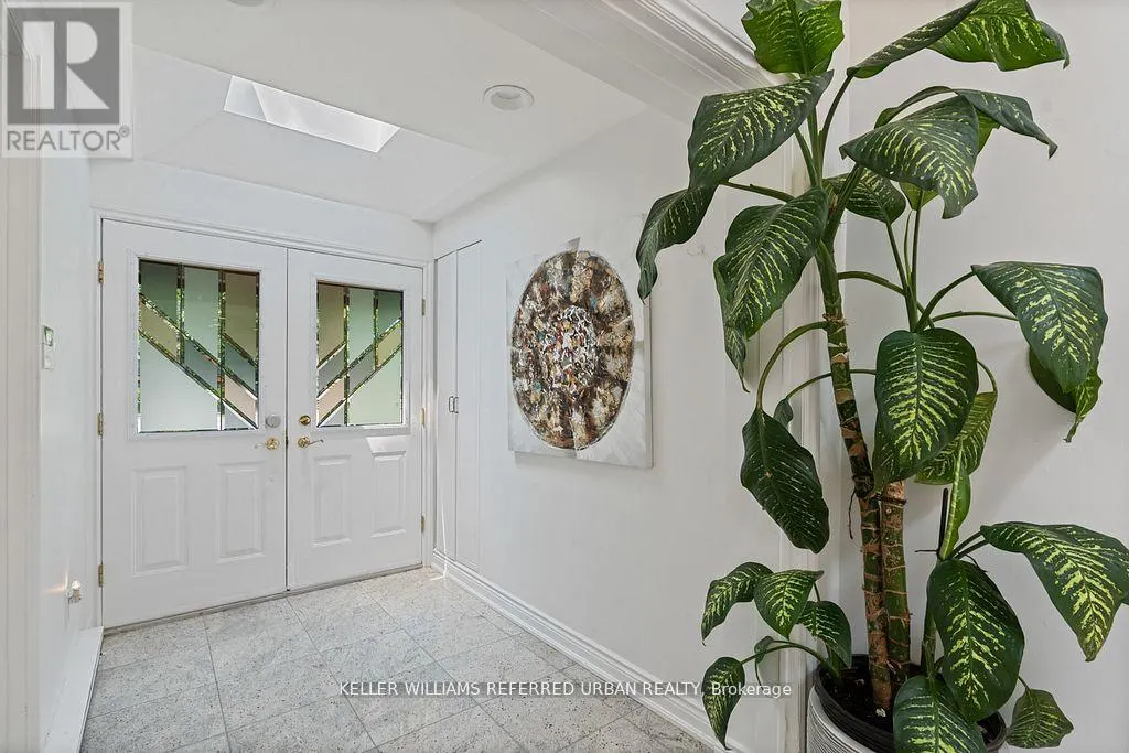 4 SADDLETREE DRIVE