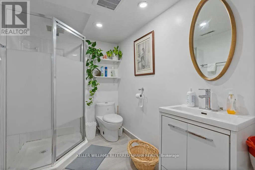 4 SADDLETREE DRIVE
