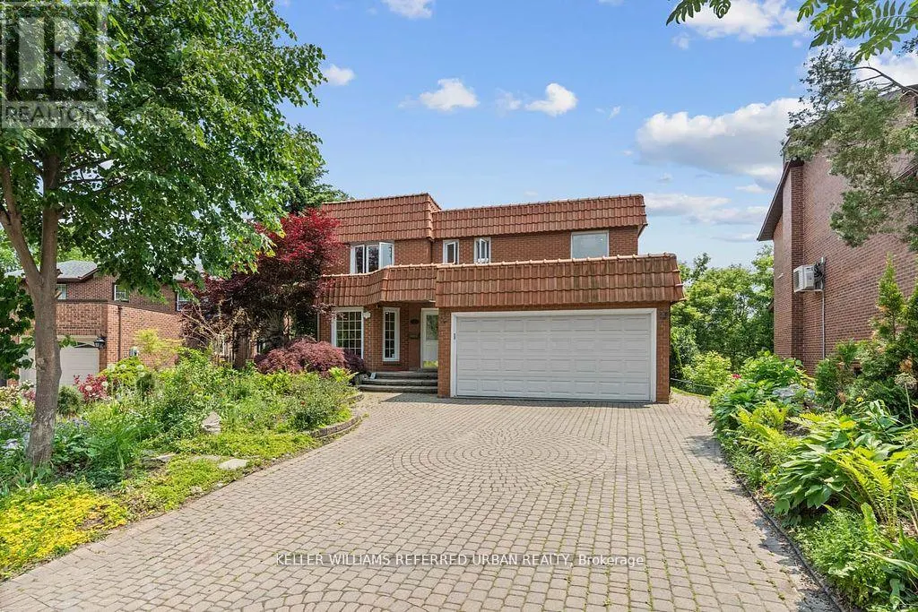 4 SADDLETREE DRIVE