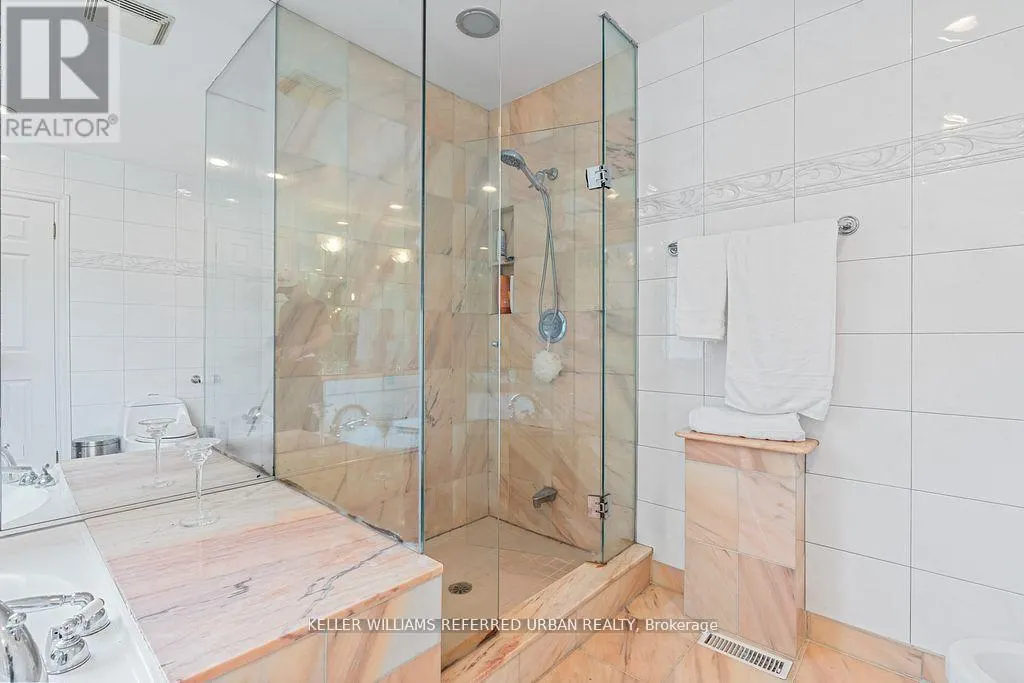 4 SADDLETREE DRIVE
