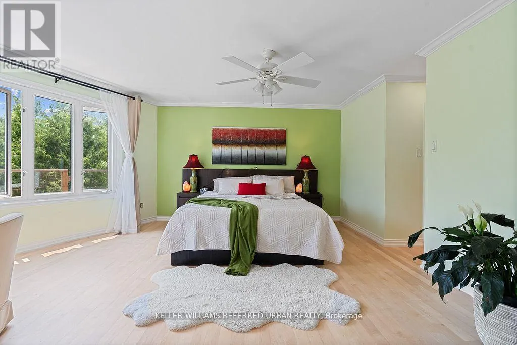 4 SADDLETREE DRIVE