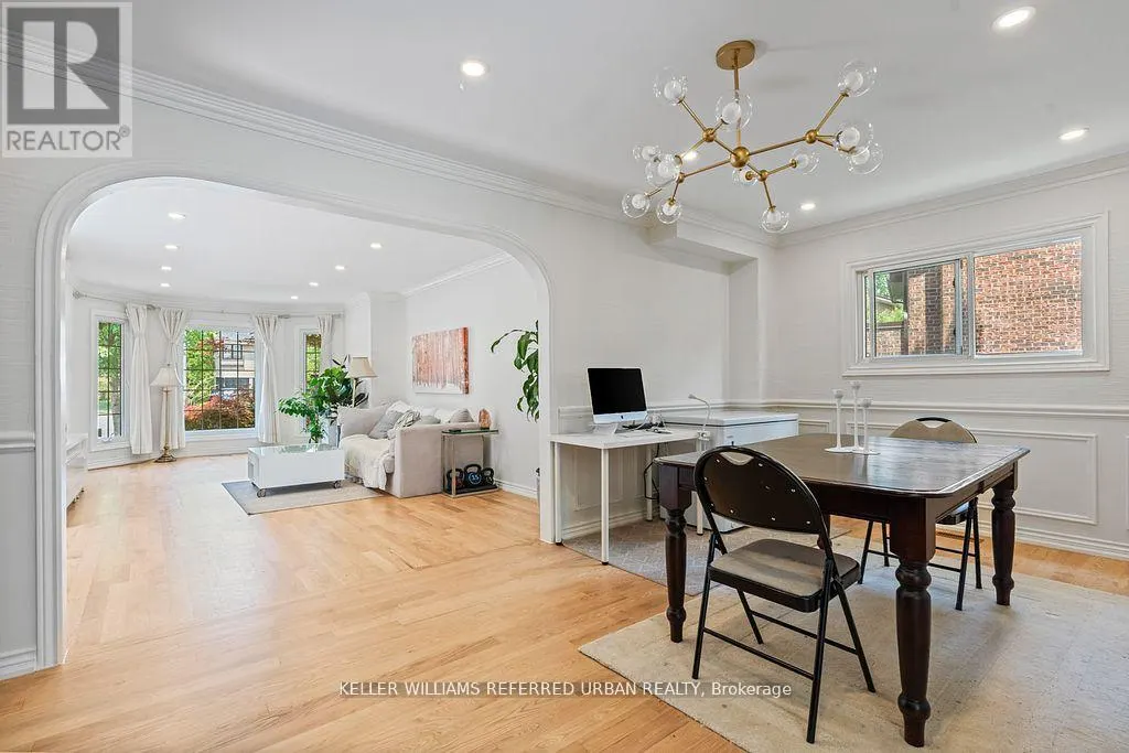 4 SADDLETREE DRIVE