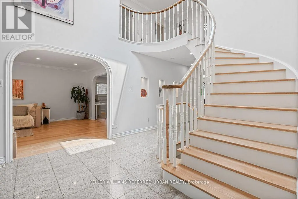 4 SADDLETREE DRIVE
