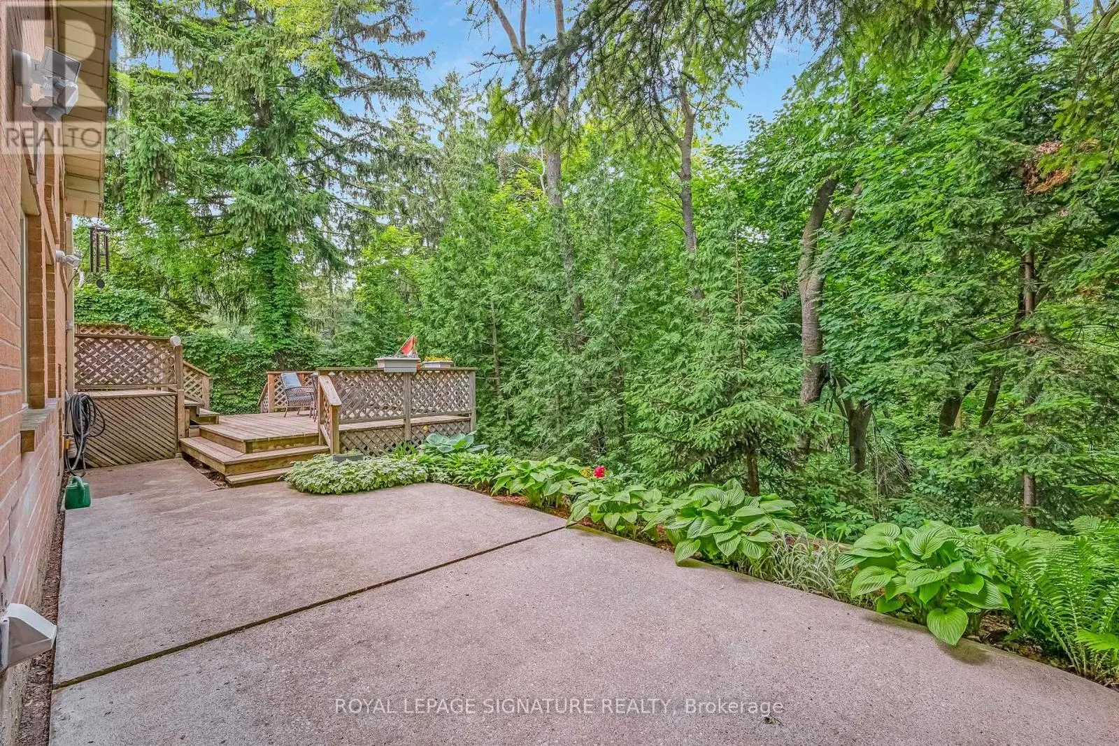 16 REVCOE DRIVE