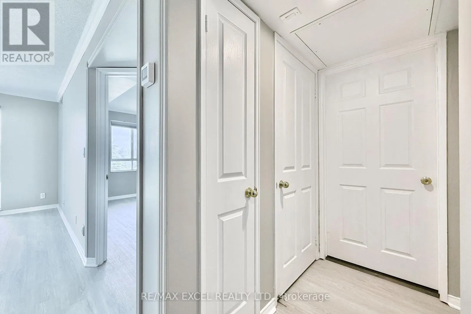 312 - 38 HOLLYWOOD AVENUE