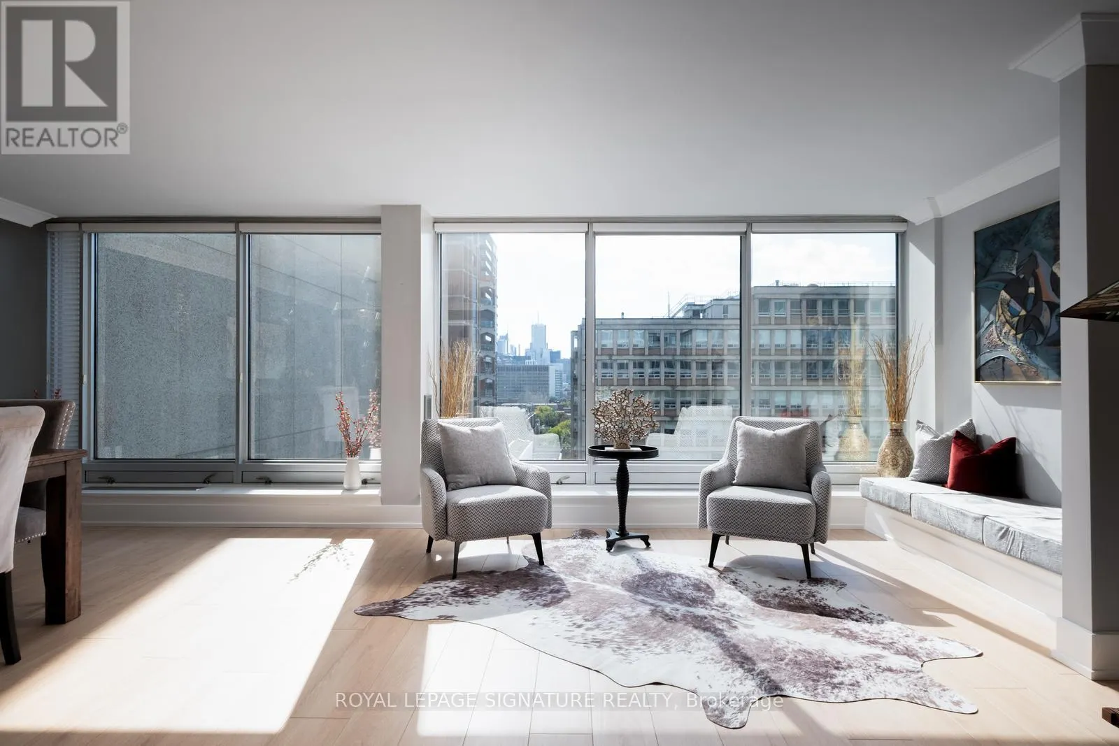 1201 - 110 BLOOR STREET W