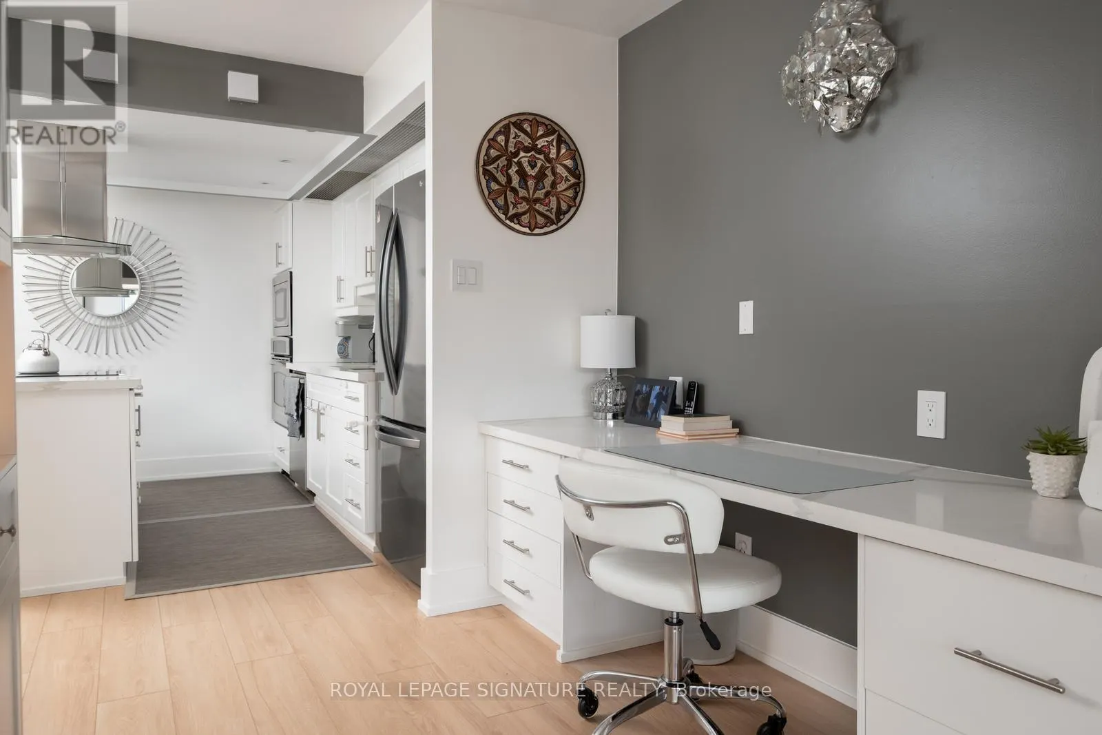 1201 - 110 BLOOR STREET W