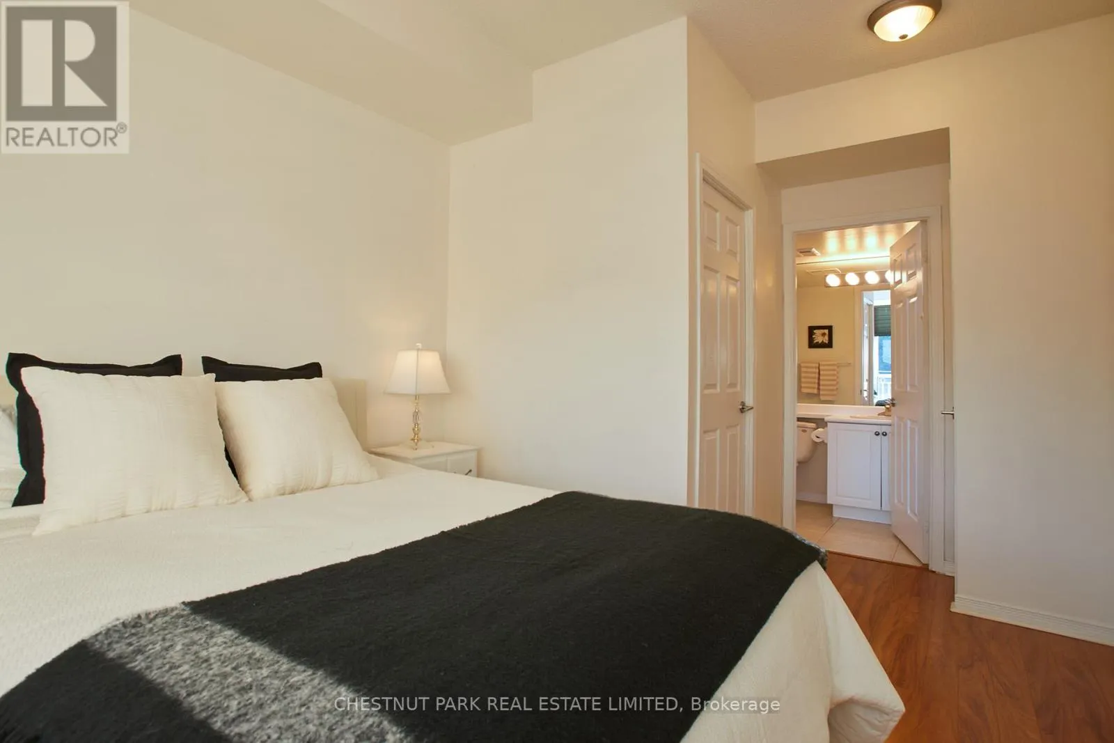 413 - 451 ROSEWELL AVENUE