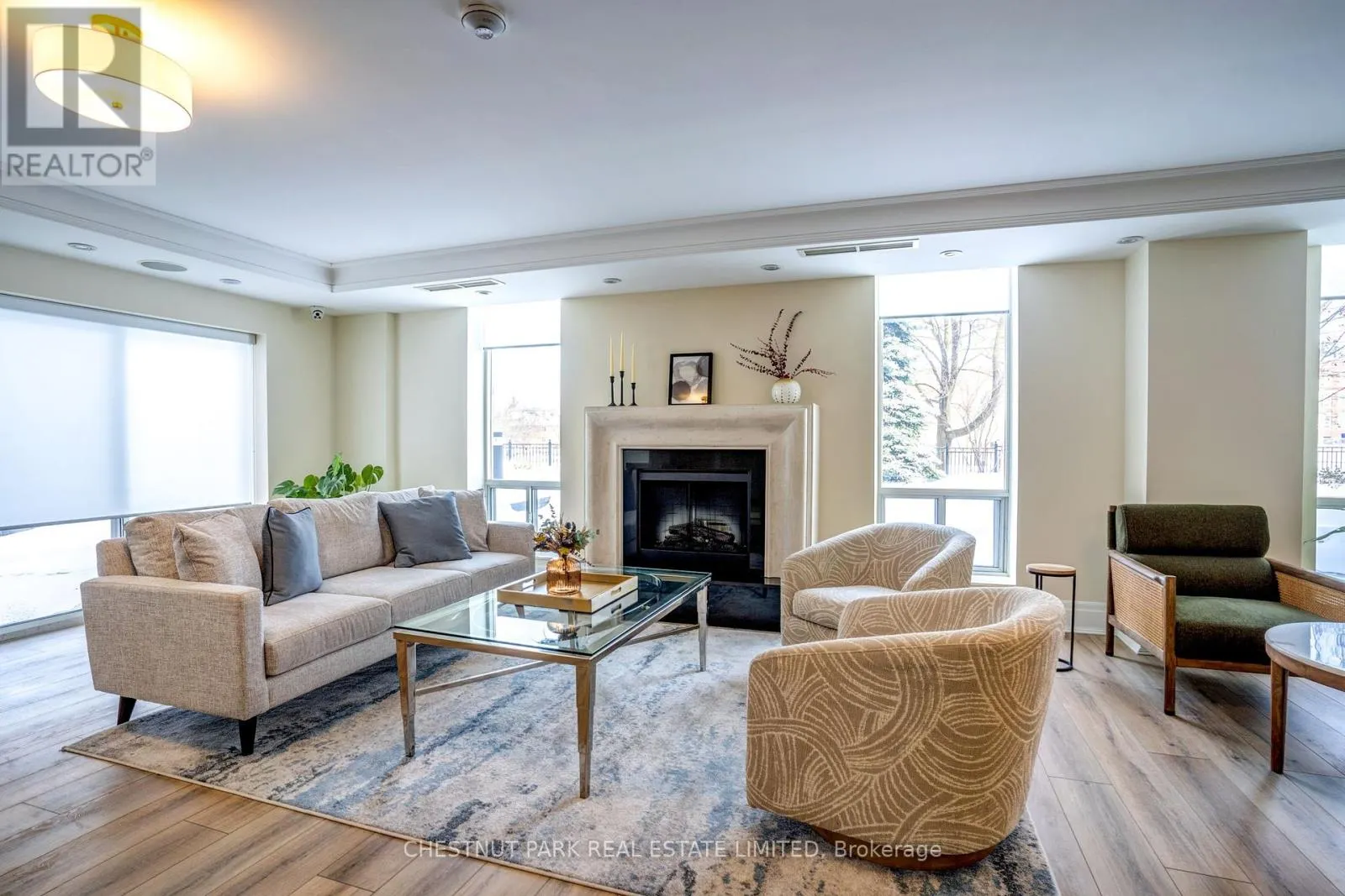 413 - 451 ROSEWELL AVENUE