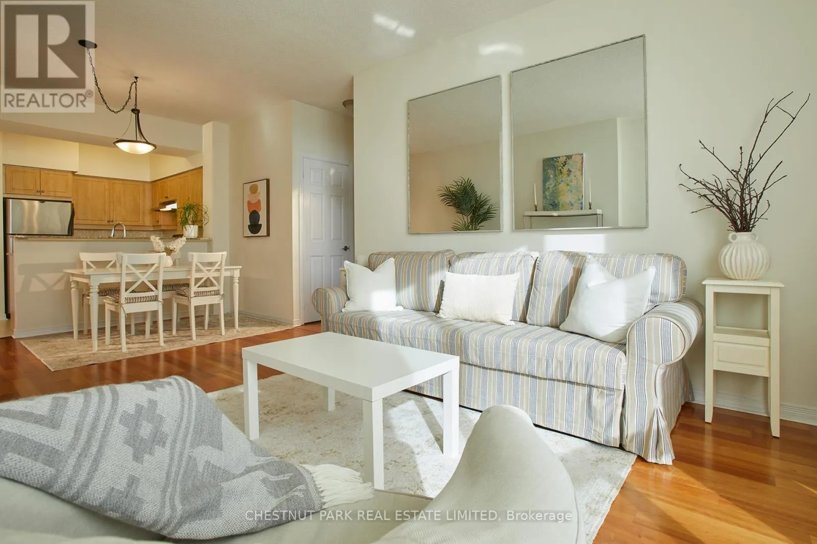 413 - 451 ROSEWELL AVENUE