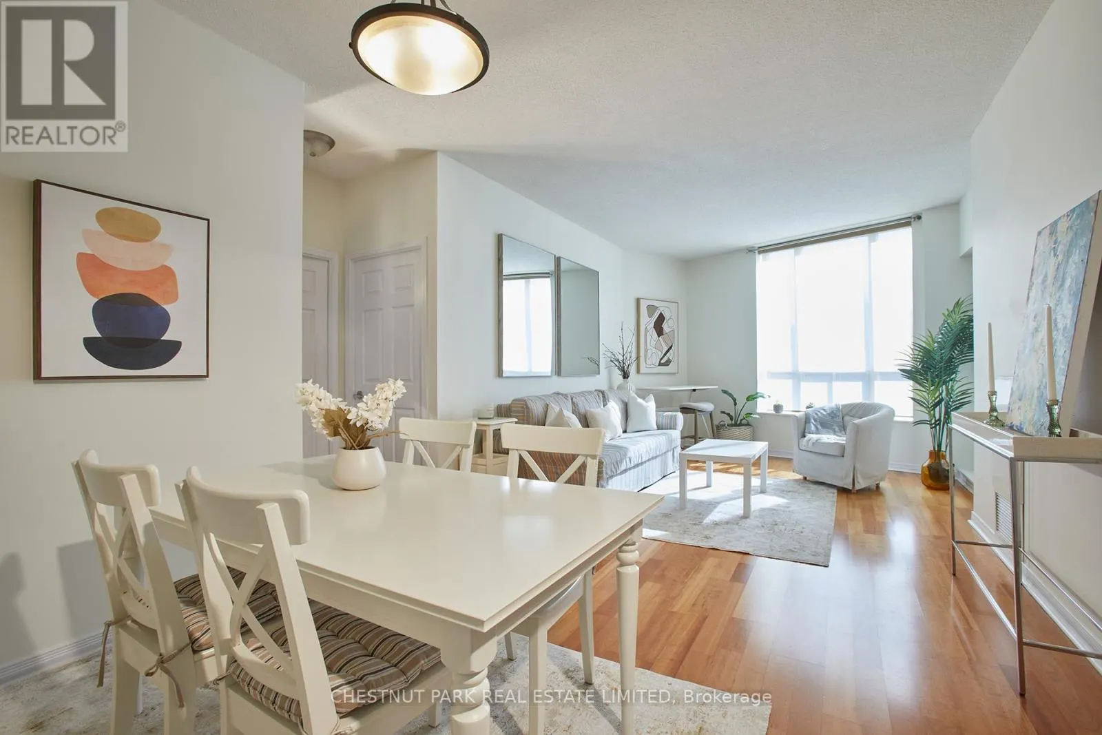 413 - 451 ROSEWELL AVENUE