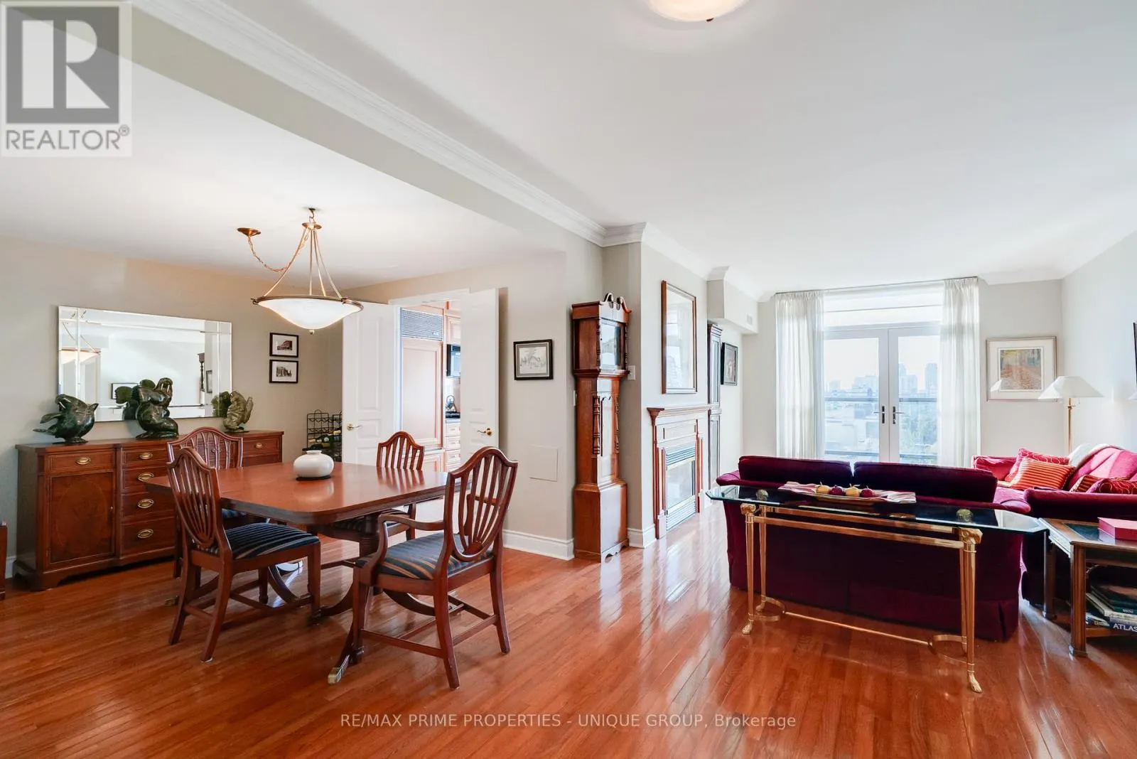 1404 - 10 DELISLE AVENUE