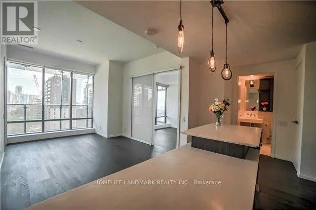 1411 - 5 ST JOSEPH STREET