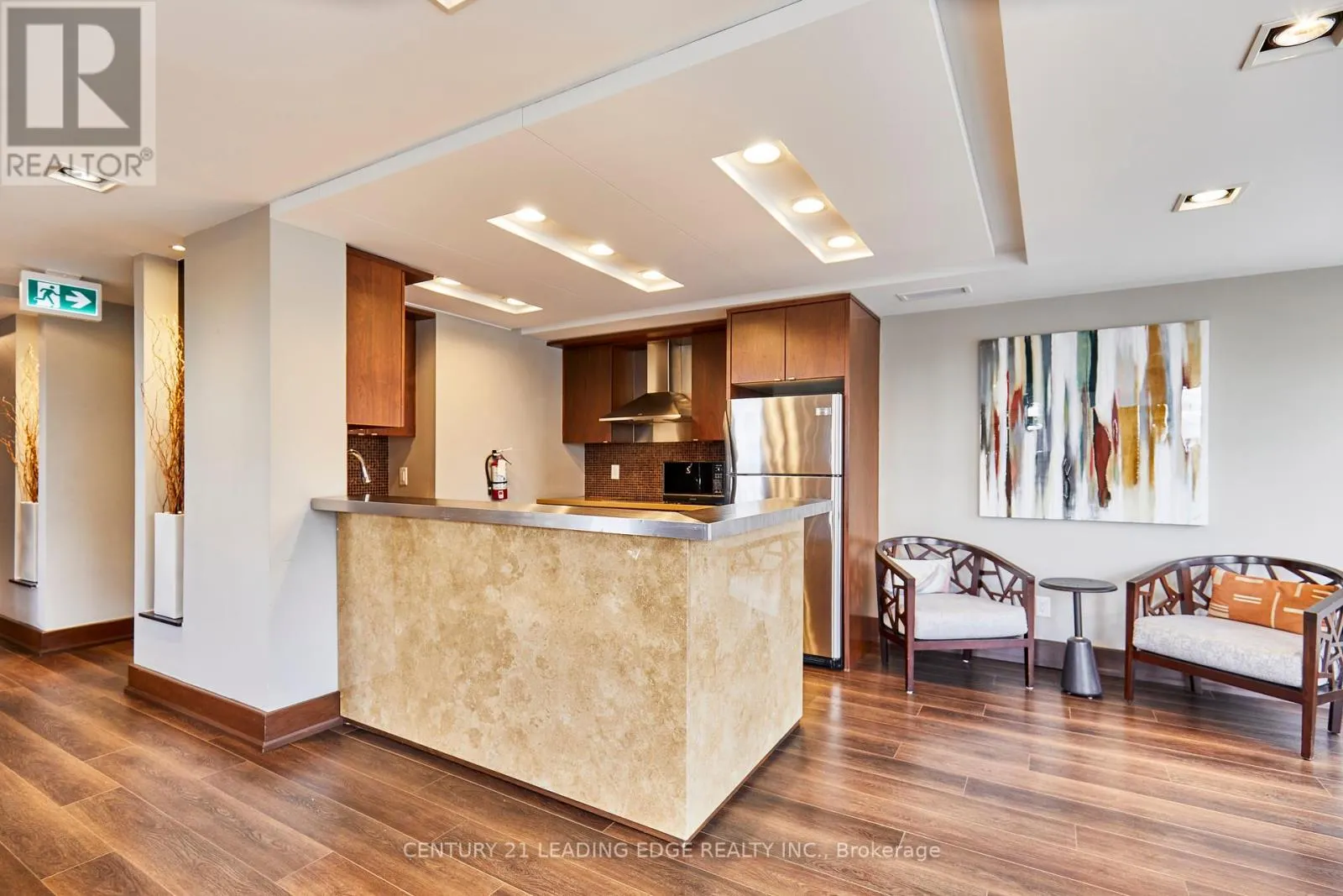 703 - 1430 YONGE STREET