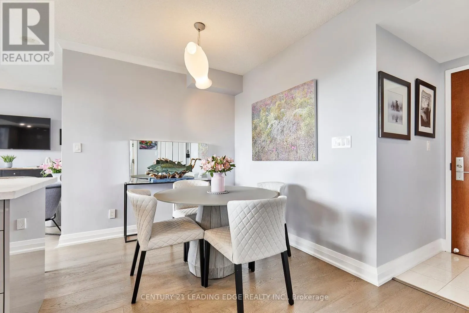 703 - 1430 YONGE STREET