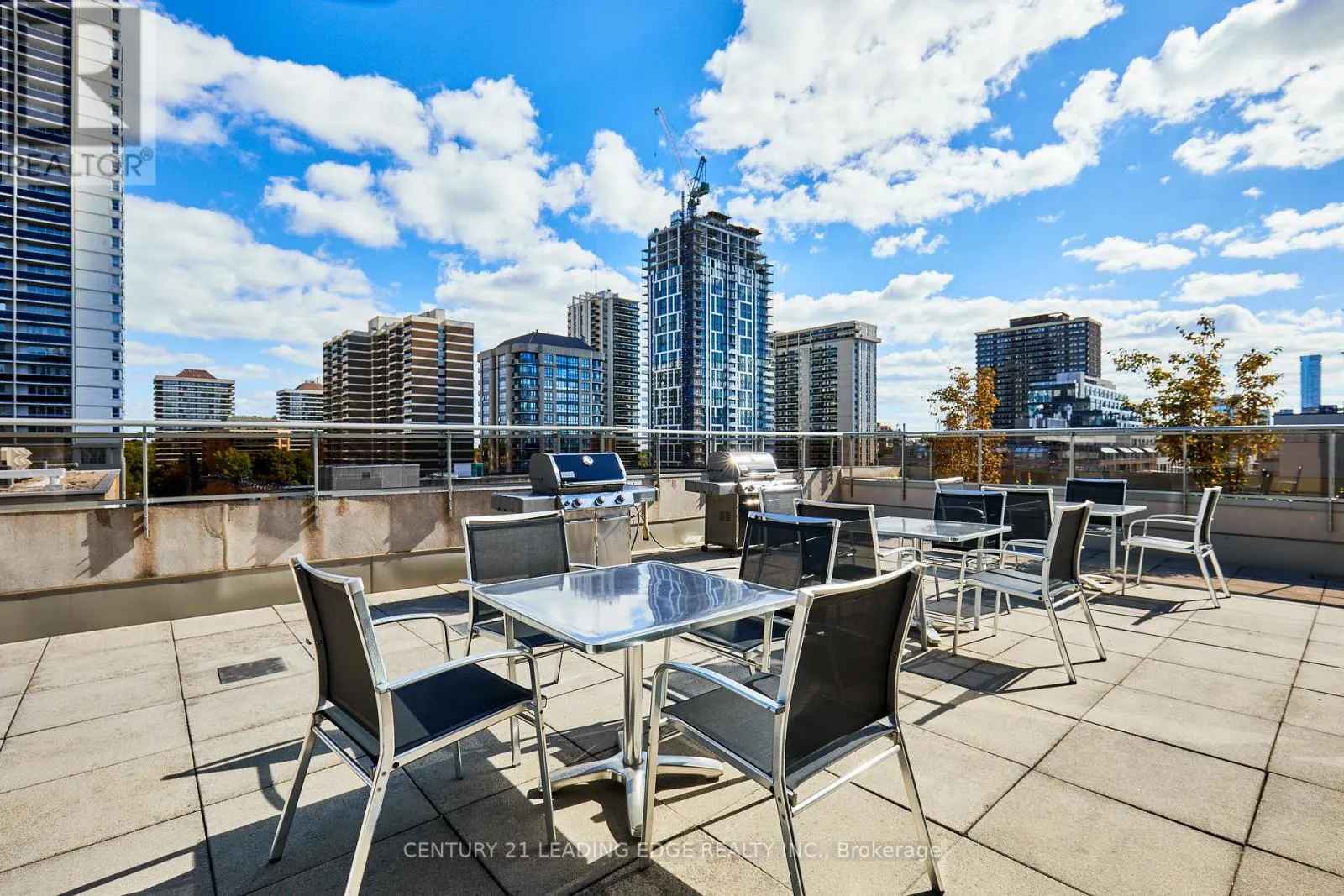 703 - 1430 YONGE STREET