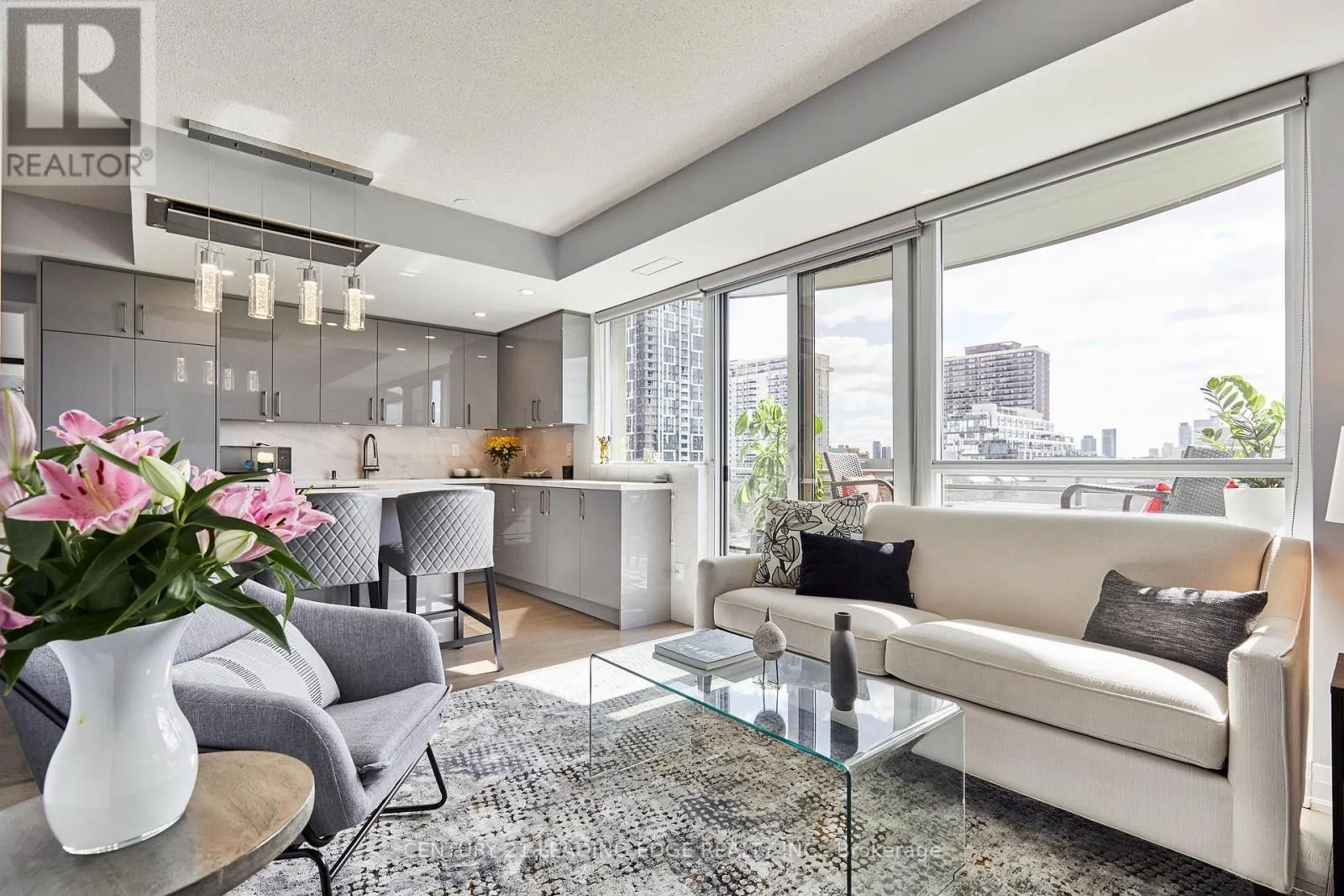 703 - 1430 YONGE STREET