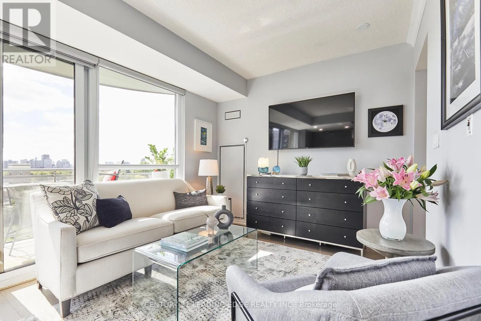 703 - 1430 YONGE STREET