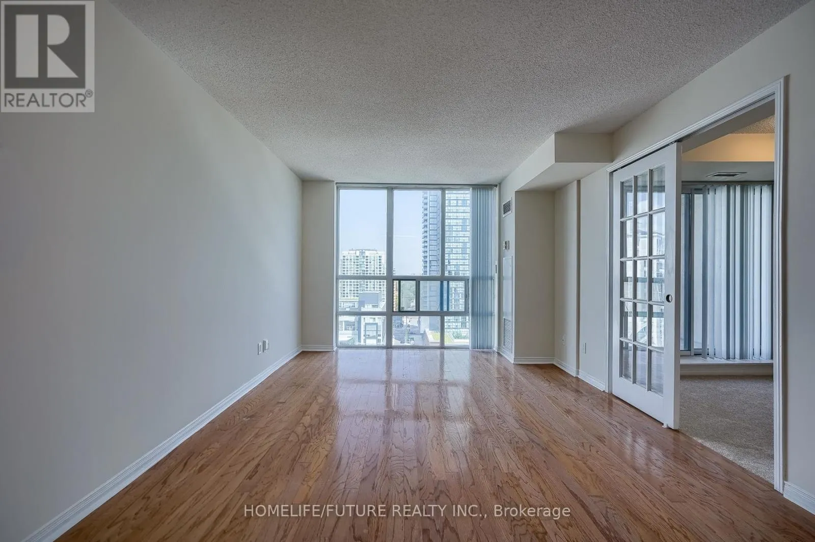 1622 - 233 BEECROFT ROAD