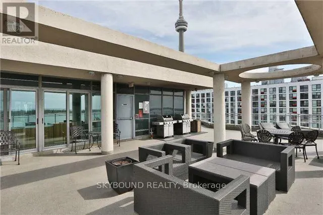 701 - 410 QUEENS QUAY W