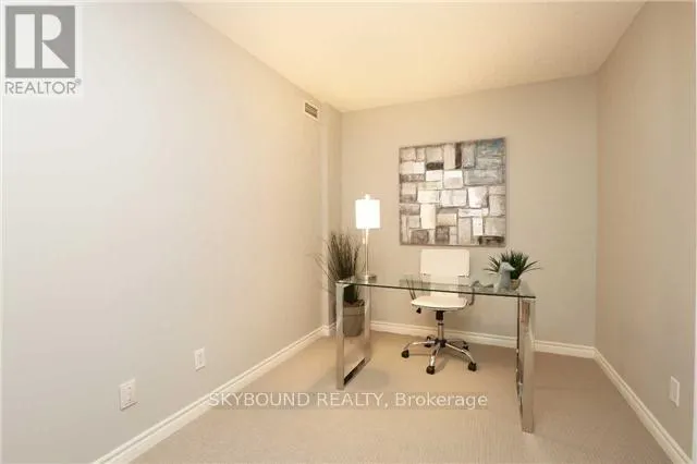 701 - 410 QUEENS QUAY W