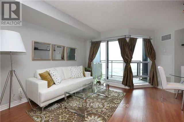 701 - 410 QUEENS QUAY W