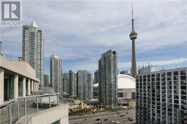 701 - 410 QUEENS QUAY W