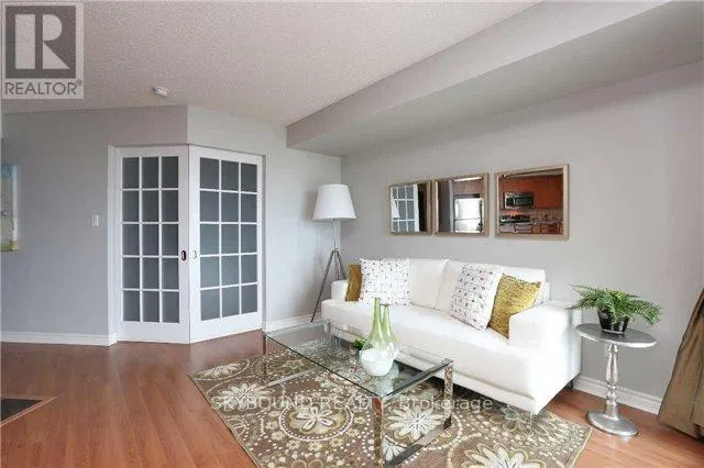 701 - 410 QUEENS QUAY W