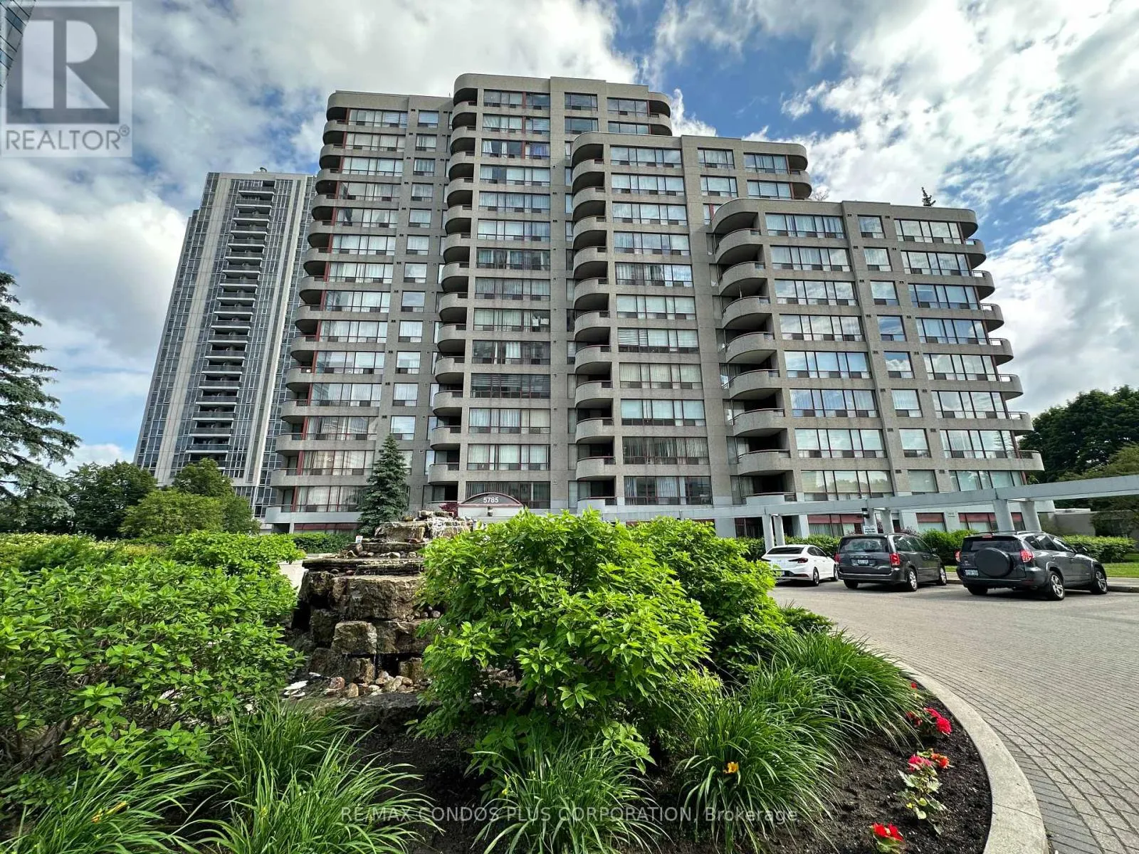 PH205 - 5785 YONGE STREET