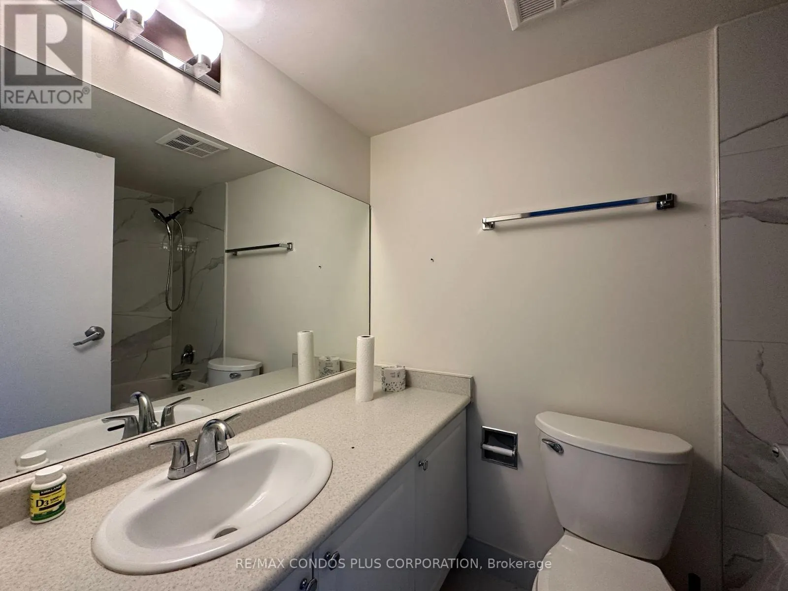 PH205 - 5785 YONGE STREET