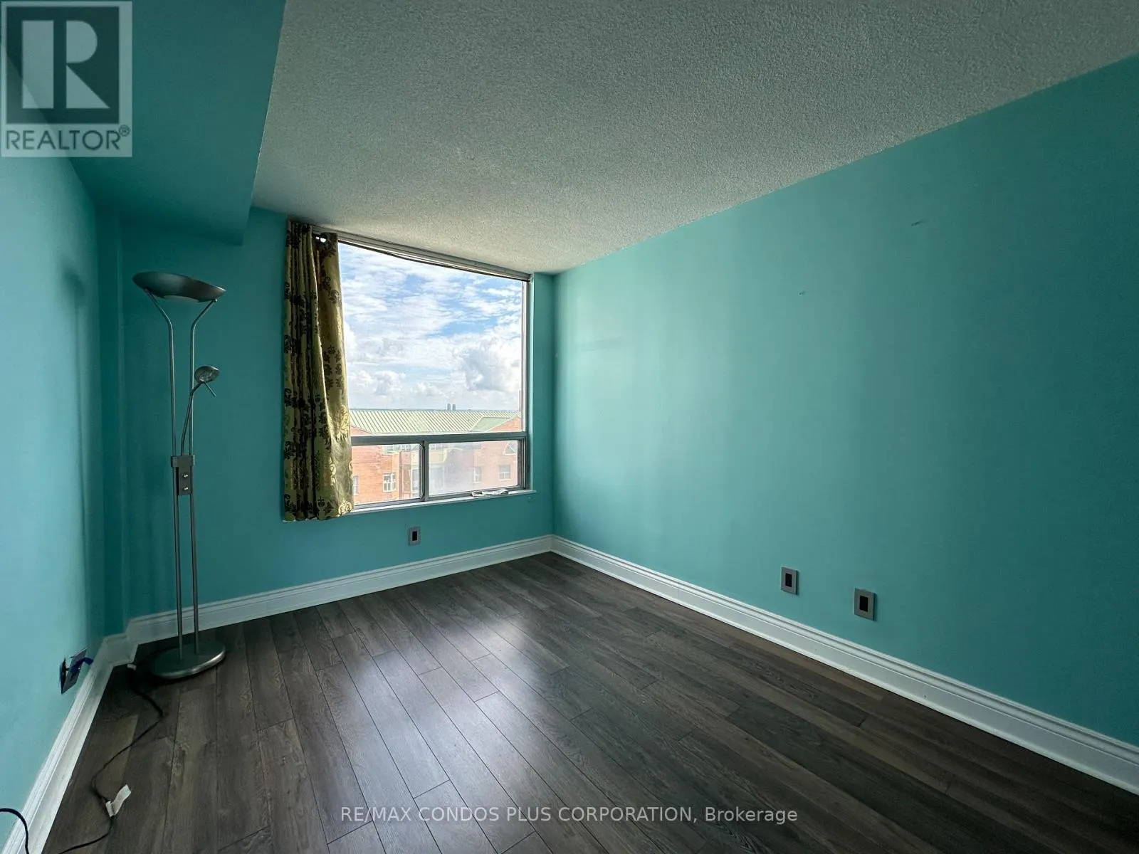 PH205 - 5785 YONGE STREET