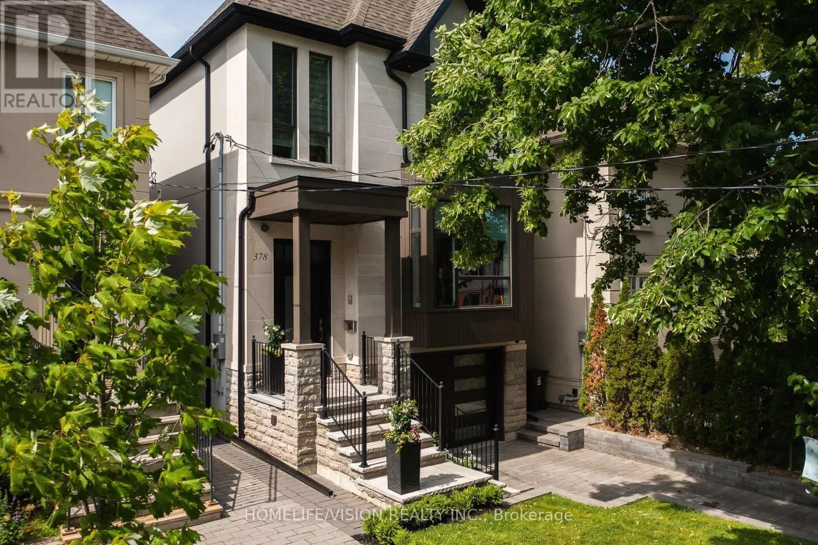378 MANOR ROAD E
