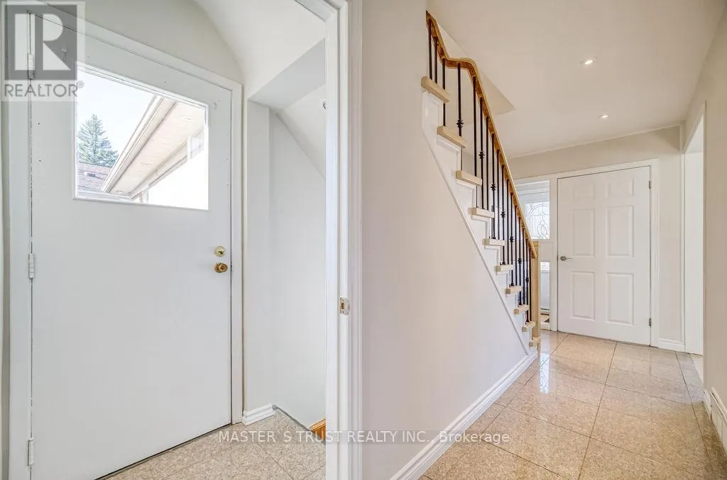 14 HOUSTON CRESCENT