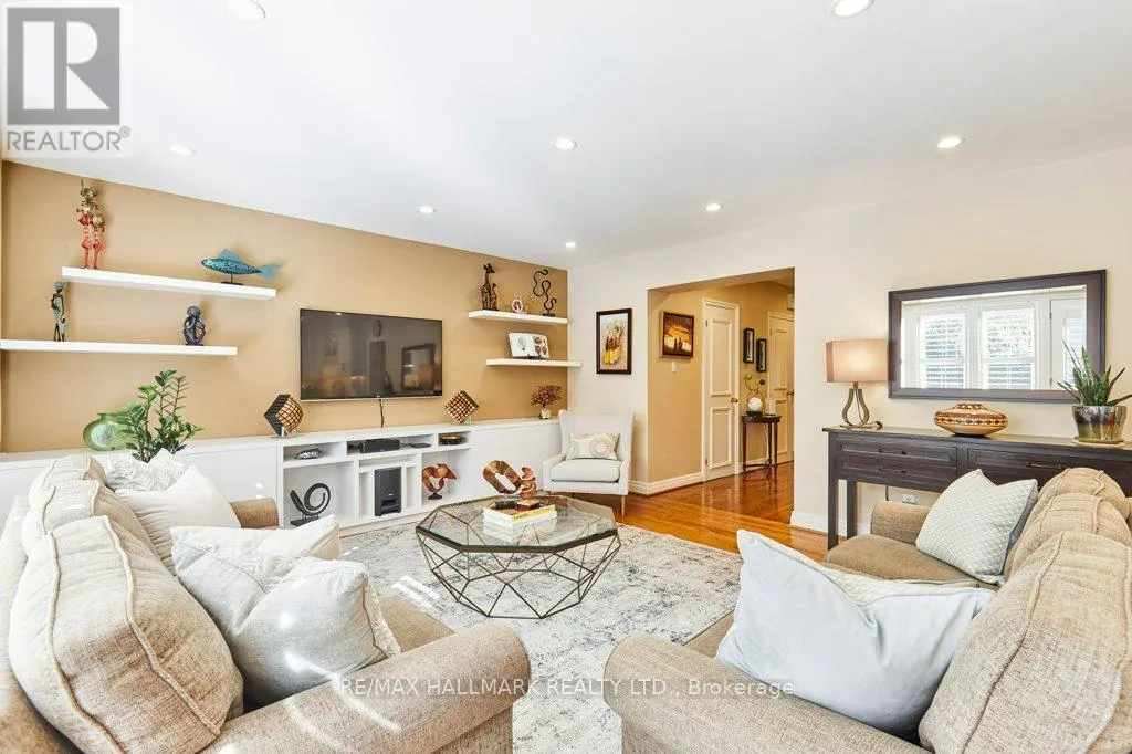 106 KIMBARK BOULEVARD