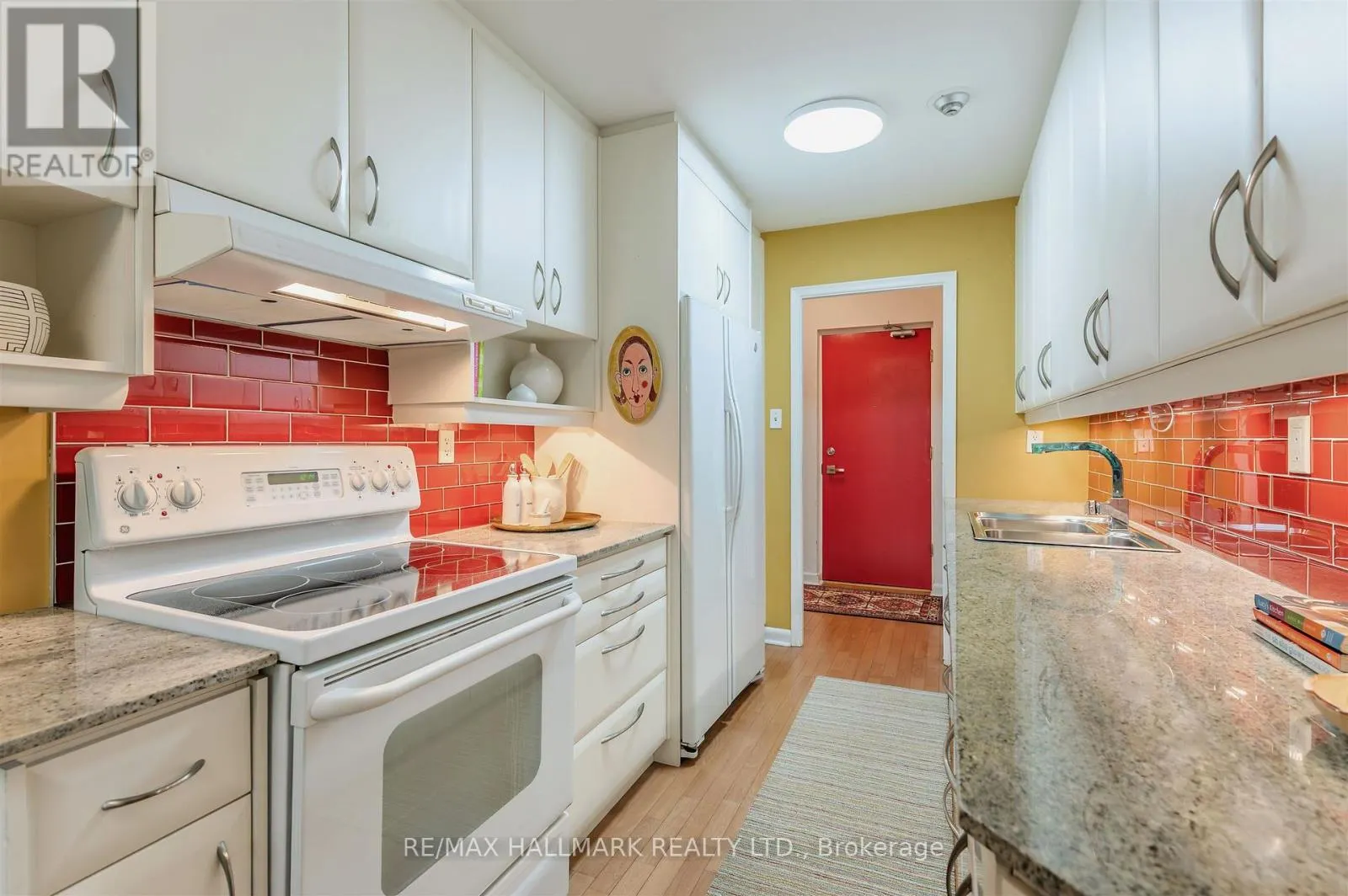 101 - 40 GLEN ROAD