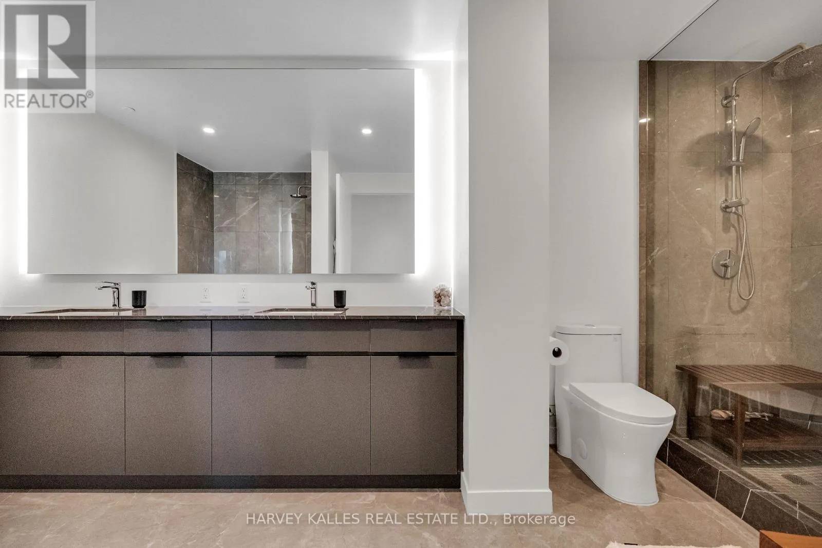 1105 - 185 ALBERTA AVENUE