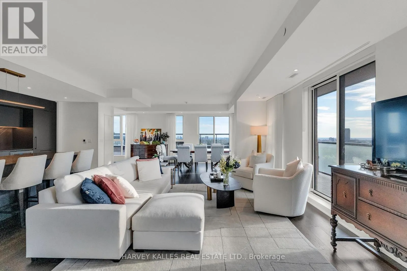 1105 - 185 ALBERTA AVENUE