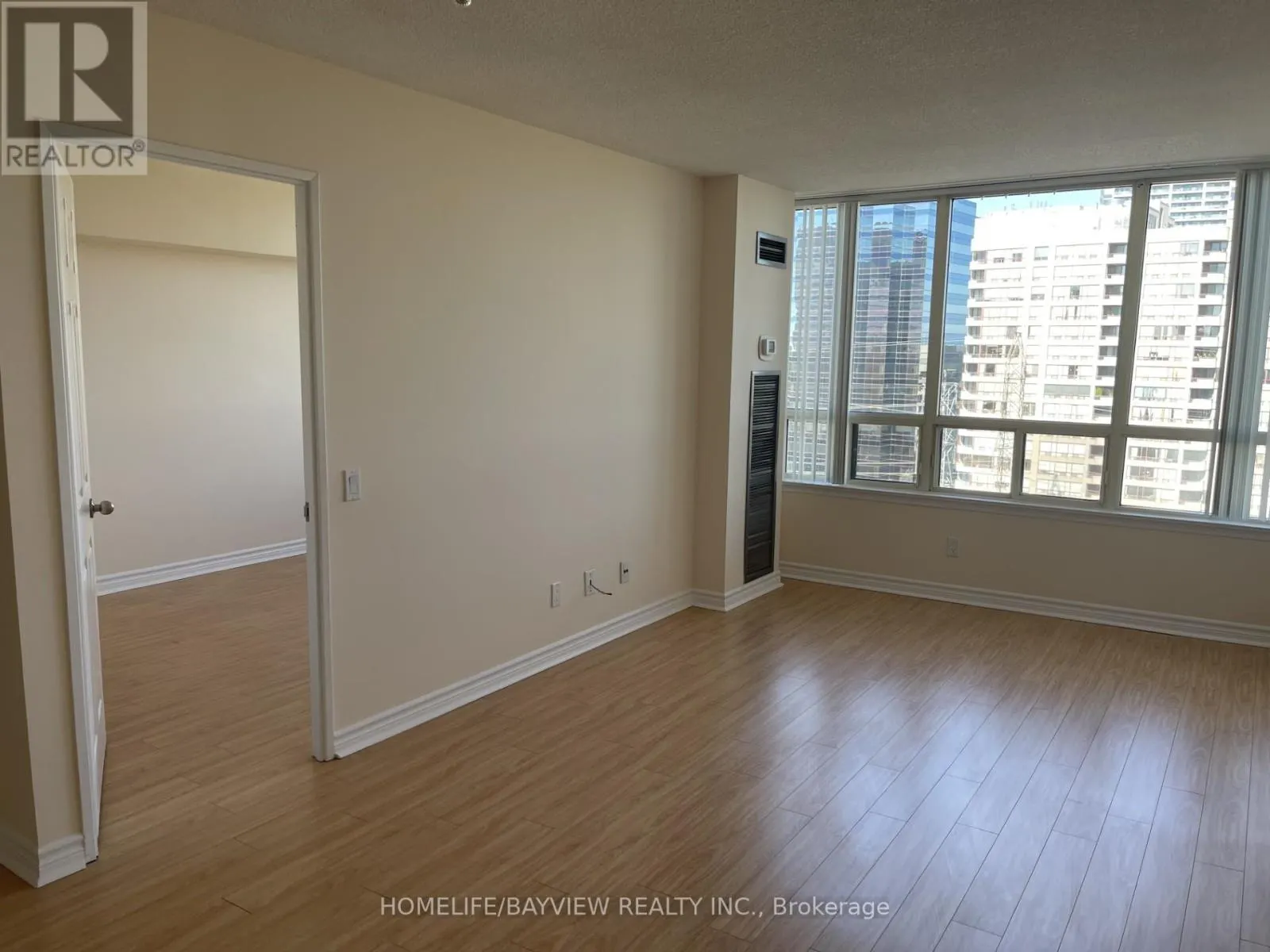 1712 - 7 BISHOP AVENUE