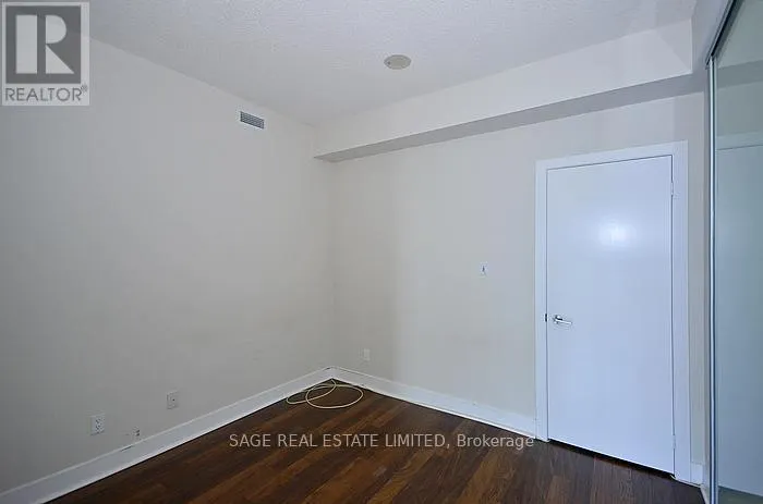731 - 90 STADIUM ROAD