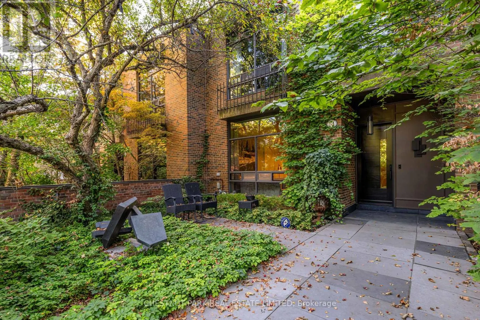 84 ORIOLE ROAD